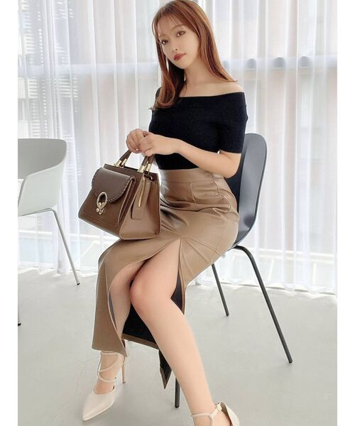 RESEXXY（リゼクシー）の「フェイクレザースリットスカート（スカート・レディース・ブラック/アイボリー/ベージュ・FREE）」の11枚目の写真