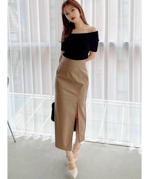 RESEXXY（リゼクシー）の「フェイクレザースリットスカート（スカート・レディース・ブラック/アイボリー/ベージュ・FREE）」の10枚目の写真