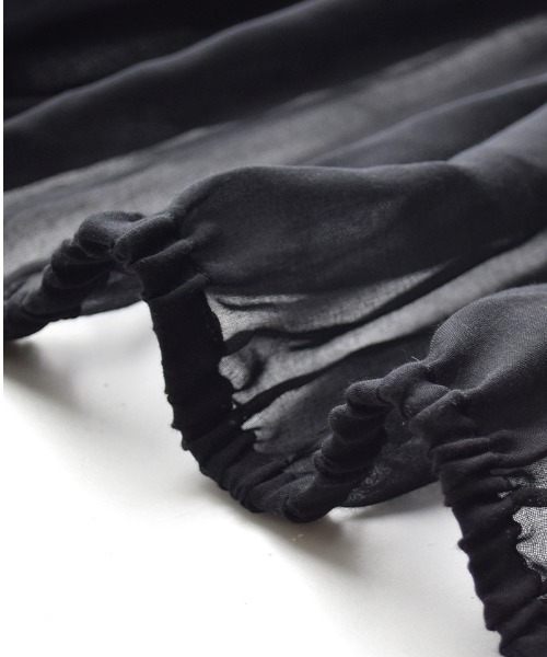 zootie（ズーティー）の「シアーブルゾン［フーディー］（ブルゾン・レディース・ブラック/グレイッシュベージュ・フリー）」の13枚目の写真