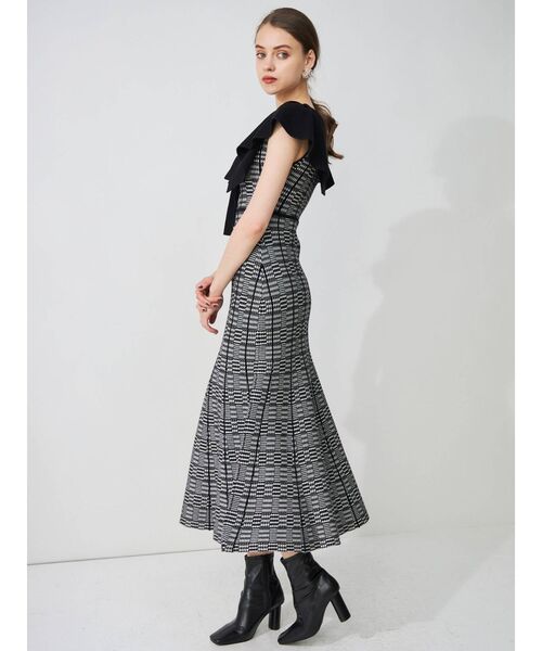 MERCURYDUO(マーキュリーデュオ)の「ビックカラーチェックジャガードニットワンピース(ワンピース・レディース・その他1・SMALL/MEDIUM)」の6枚目の写真