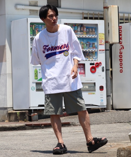 Bling Leads(ブリングリーズ)の「/Bling leads/ワッペンオーバーサイズTシャツ(Tシャツ/カットソー・メンズ・ホワイト系1/ホワイト系2/スミクロ/グレイッシュブルー/ブルー系1/ブルー系2/ダークグリーン・MEDIUM/LARGE)」の9枚目の写真