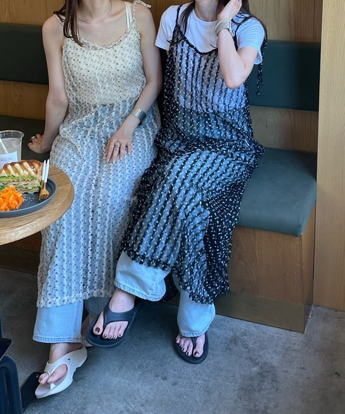 LE MORE(リモア)の「チュールリボンキャミワンピース(ワンピース・レディース・ブラック/アイボリー・FREE)」の7枚目の写真