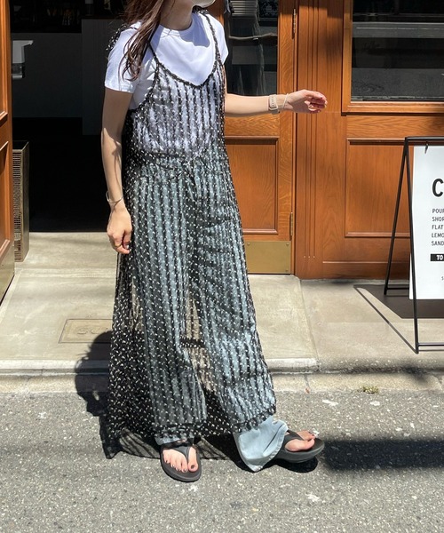 LE MORE(リモア)の「チュールリボンキャミワンピース(ワンピース・レディース・ブラック/アイボリー・FREE)」の8枚目の写真