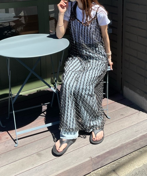 LE MORE(リモア)の「チュールリボンキャミワンピース(ワンピース・レディース・ブラック/アイボリー・FREE)」の9枚目の写真