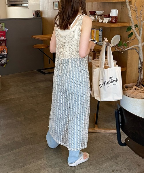 LE MORE(リモア)の「チュールリボンキャミワンピース(ワンピース・レディース・ブラック/アイボリー・FREE)」の16枚目の写真