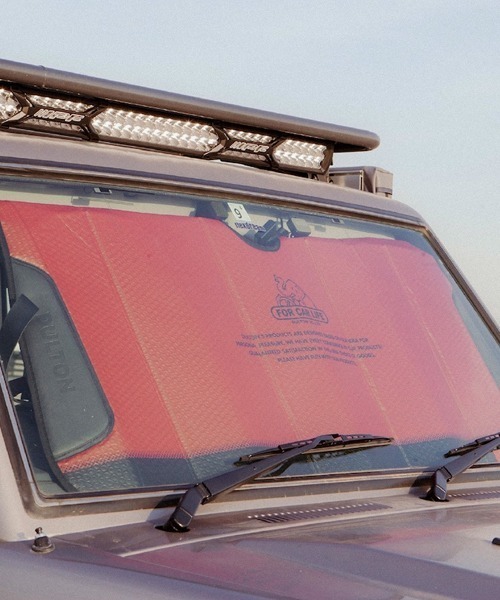 DULTON（ダルトン）の「AUTO SUNSHADE M /車用 サンシェード M（アウトドアグッズ・メンズ・レッド/グレー/ホワイト/オリーブ/ダークベージュ・FREE）」の5枚目の写真