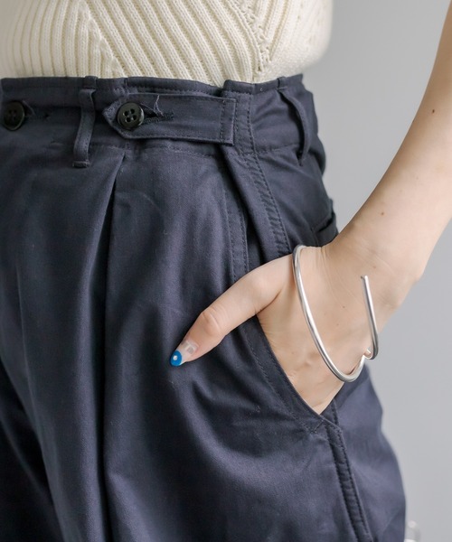 mystic（ミスティック）の「[otonamystic] チノパンツ（チノパンツ・レディース・ベージュ/ネイビー・1/2）」の19枚目の写真