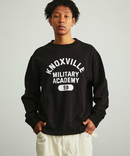 Alpha Industries（アルファインダストリーズ）の「MIL.ACADEMYクルーネック カレッジロゴスウェット（スウェット・メンズ・ホワイト/ブラック/オートミール/ダークグリーン・MEDIUM/LARGE/X-LARGE）」の14枚目の写真