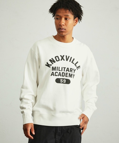 Alpha Industries（アルファインダストリーズ）の「MIL.ACADEMYクルーネック カレッジロゴスウェット（スウェット・メンズ・ホワイト/ブラック/オートミール/ダークグリーン・MEDIUM/LARGE/X-LARGE）」の5枚目の写真