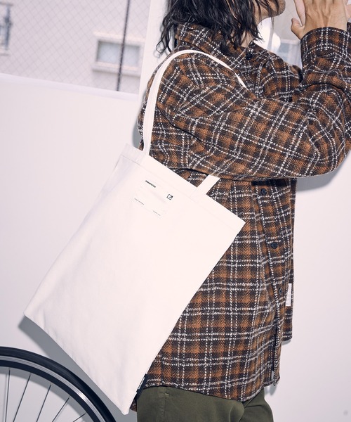 ADAM PATEK(アダムパテック)の「【ADAMPATEK】basic canvas tote bag/ベーシックキャンバストートバッグ(トートバッグ・メンズ・ホワイト/ブラック・フリー)」の9枚目の写真