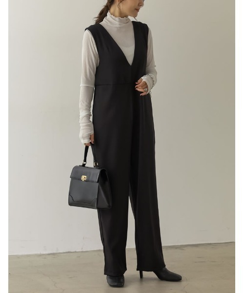 Re:EDIT（リエディ）の「[低身長/高身長サイズ有]ツイルVネックオールインワン（つなぎ/オールインワン・レディース・モカ/ブラック・LARGE/TALL/MEDIUM/SHORT）」の8枚目の写真