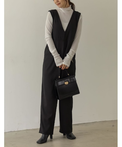 Re:EDIT（リエディ）の「[低身長/高身長サイズ有]ツイルVネックオールインワン（つなぎ/オールインワン・レディース・モカ/ブラック・LARGE/TALL/MEDIUM/SHORT）」の5枚目の写真