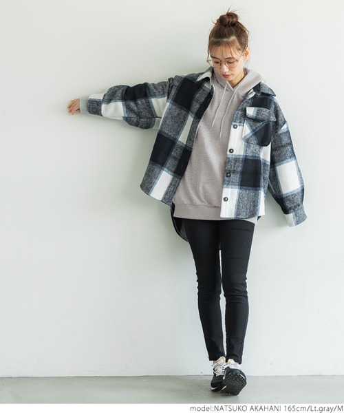 coca(coca)(コカ)の「ポケット付裏毛チュニックパーカー(パーカー・レディース・ブラック/ライトグレー/グリーン・M/L)」の11枚目の写真