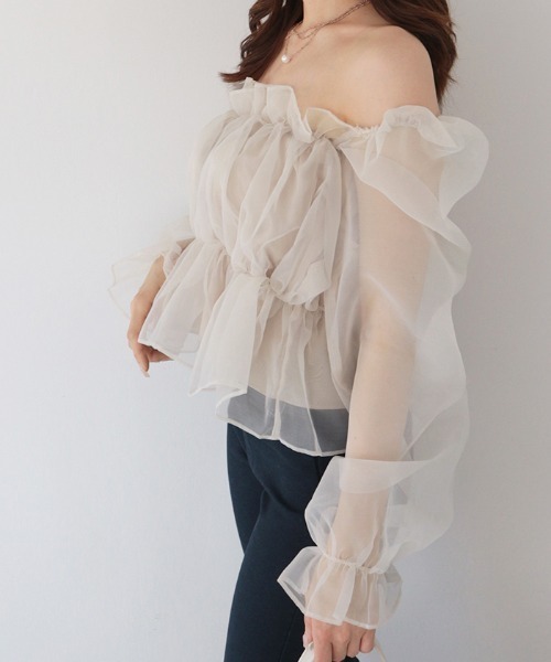AMBIENT(アンビエント)の「オーガンジーパフギャザーブラウス(シャツ/ブラウス・レディース・ベージュ/ブラック・FREE)」の10枚目の写真