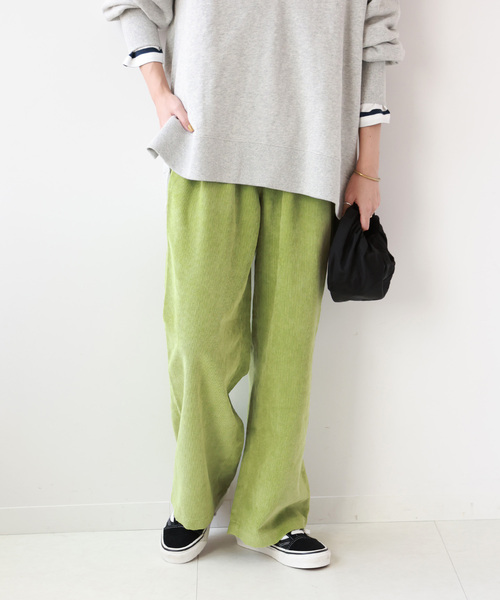 JOURNAL STANDARD relume（ジャーナルスタンダード　レリューム）の「コーデュロイセミワイドイージーパンツ（その他パンツ・レディース・ホワイト/チャコールグレー/ライトグリーン・FREE）」の21枚目の写真