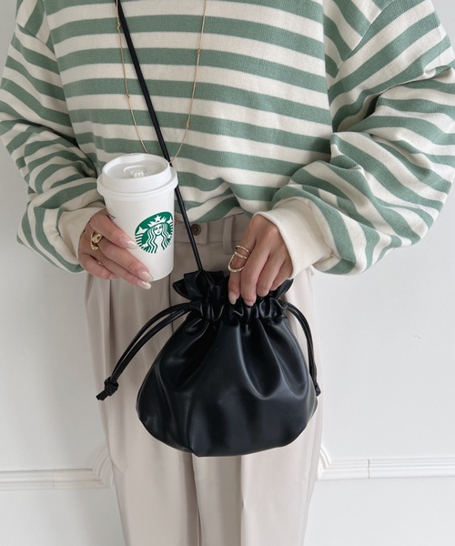 MYMOOD.(マイムード)の「2WAY PU 巾着ミニショルダー(ショルダーバッグ・レディース・ブラック/アイボリー/ピンクベージュ/シルバー・FREE)」の13枚目の写真
