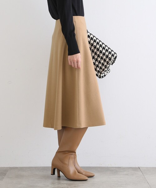 INDIVI（インディヴィ）の「【定番スカート/ウール100%】フレアスカート（スカート・レディース・モスグリーン/ライトパープル/ホワイト系/ブラウン系/ブラック・40/38/36/05/15 /13/19/03）」の14枚目の写真