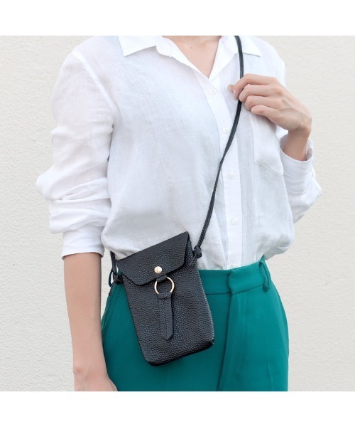 KAZZU SELECT(カッズセレクト)の「シボ感スマホポシェット&ショルダーバッグ(ショルダーバッグ・レディース・ネイビー/ピンク/グレー/ブラック/ワイン・ONE SIZE)」の1枚目の写真