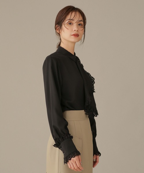 NANO universe（ナノユニバース）の「LB.03/スカーフヘムデザインブラウス（シャツ/ブラウス・レディース・ライトブラウン/ブラック/ホワイト・Ⅱ/Ⅰ）」の5枚目の写真