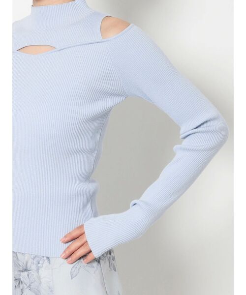 MERCURYDUO（マーキュリーデュオ）の「2wayレイヤード風リブニット（ニット/セーター・レディース・オフホワイト/ライトブルー/ブラック/パープル・FREE）」の8枚目の写真