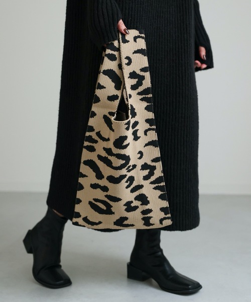 ap retro(アプレトロ)の「ジャガードニットマルシェバッグ(トートバッグ・レディース・ホワイト/ブラウン・FREE)」の6枚目の写真