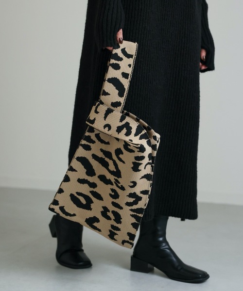 ap retro(アプレトロ)の「ジャガードニットマルシェバッグ(トートバッグ・レディース・ホワイト/ブラウン・FREE)」の19枚目の写真