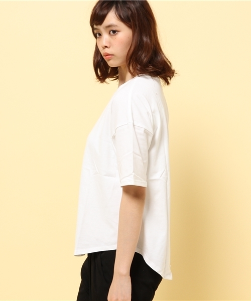 GIORDANO（ジョルダーノ）の「[GIORDANO]ルーズシルエット半袖Tシャツ（Tシャツ/カットソー・レディース・ホワイト/ブラック/ブルー/ネイビー/オレンジ・SMALL/MEDIUM/LARGE）」の11枚目の写真