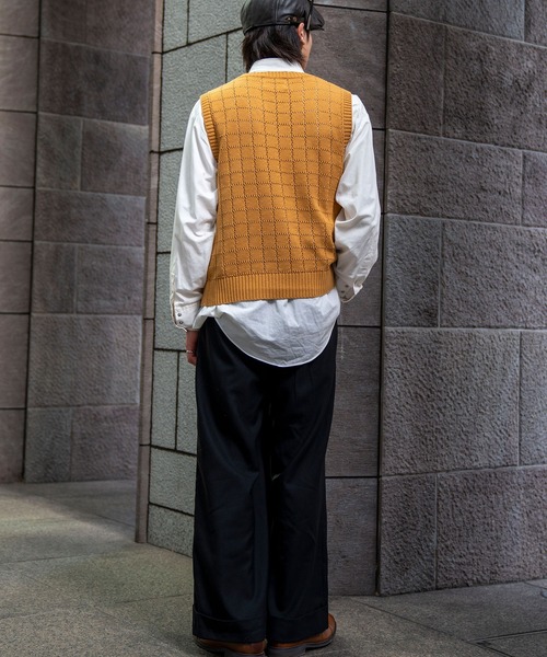INTERPLAY(インタープレイ)の「【INTERPLAY x TAKERU】ウィンドペーン ニット ベスト(ベスト・メンズ・ダークグリーン/マスタード/ボルドー・FREE)」の22枚目の写真