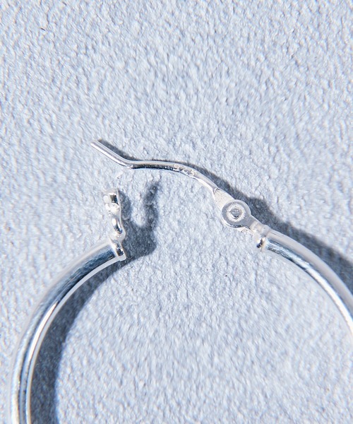 And A（アンドエー）の「And A アンドエー / hoop pierce フープピアス（シルバ－925）（ピアス（両耳用）・メンズ・シルバー・28）」の7枚目の写真
