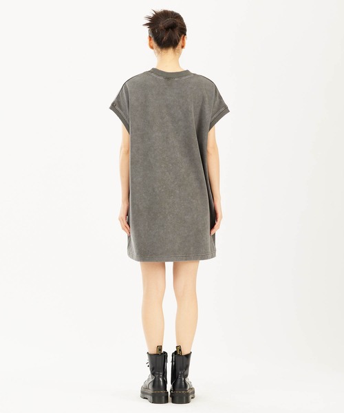 X-girl（エックスガール）の「FADED COLOR DRESS（ワンピース・レディース・ホワイト/ピンク/チャコール・M/S）」の5枚目の写真