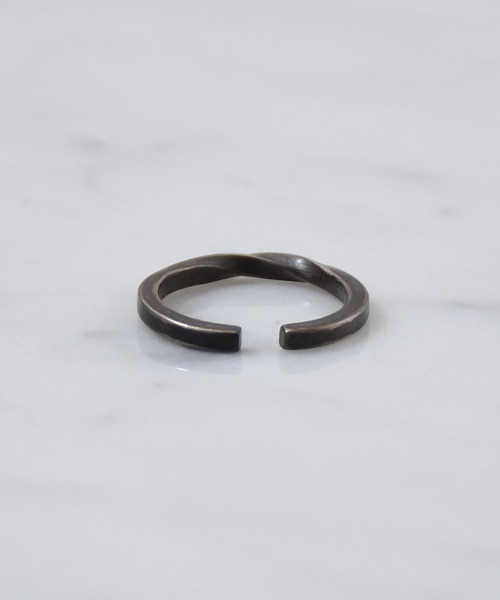 UNKNOWN.(アンノウン)の「【UNKNOWN.】リング / KNOT1(リング・レディース・シルバー・MEDIUM/SMALL)」の4枚目の写真