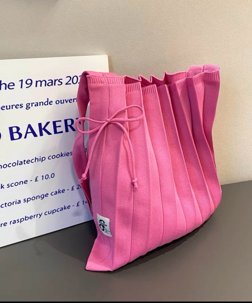 Chick（チック）の「▲Pleats Bag / プリーツバッグ ハンドバッグ（ハンドバッグ・メンズ・ブラック/ベージュ/パープル/ピンク/ブルー・ONE SIZE）」の6枚目の写真