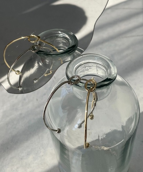 cheriella（シェリエラ）の「【cheriella】ノットサークルモチーフバングル（バングル/リストバンド・レディース・ゴールド/シルバー・FREE）」の11枚目の写真