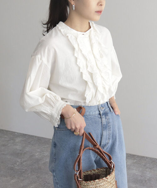 fredy emue(フレディエミュ)の「【fredyemueフレディエミュ】コットンスラブフリルブラウス(シャツ/ブラウス・レディース・オフホワイト/イエロー/ブラック/ラベンダー・38)」の11枚目の写真