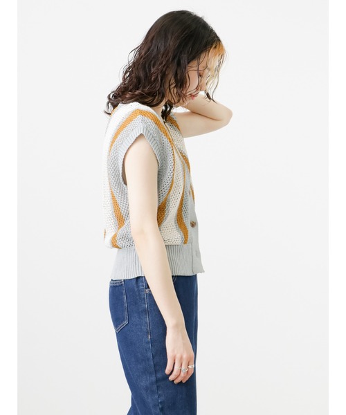 Samansa Mos2 blue（サマンサモスモスブルー）の「前後2wayストライプニットベスト（ベスト・レディース・カーキ/モカ/グレー・ﾌﾘ-）」の11枚目の写真