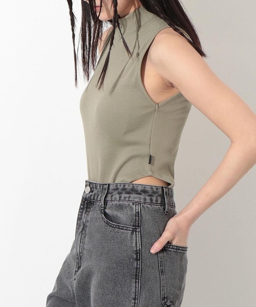 ANLIBERTY ANAP（アンリバティアナップ）の「ホルターネック