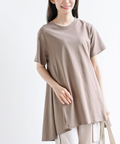 rps(アールピーエス)の「BACKフレアーT(Tシャツ/カットソー・レディース・アイボリー/モカ/ブルー/ブラック・フリー)」の3枚目の写真