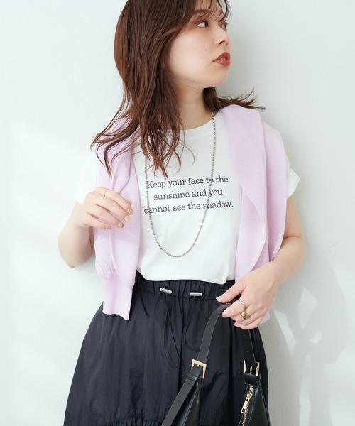 natural couture(ナチュラルクチュール)の「レタリング刺繍T(Tシャツ/カットソー・レディース・ホワイト系その他/グリーン系その他/オフホワイト/スミクロ・FREE)」の7枚目の写真