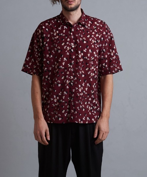 NO ID.（ノーアイディ）の「【NO ID.】All Over Pattern Big Shirt / 総柄 ビッグ シャツ（シャツ/ブラウス・メンズ・ワイン/グリーン/ブラック・ONE SIZE）」の7枚目の写真