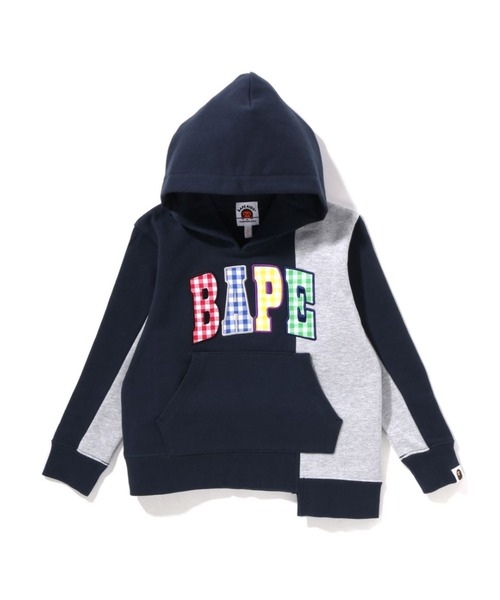 A BATHING APE(アベイシングエイプ)の「BAPE GINGHAM CHECK PATCH PULLOVER HOODIE K(パーカー・キッズ・レッド/ネイビー・130/120/140/110)」の2枚目の写真