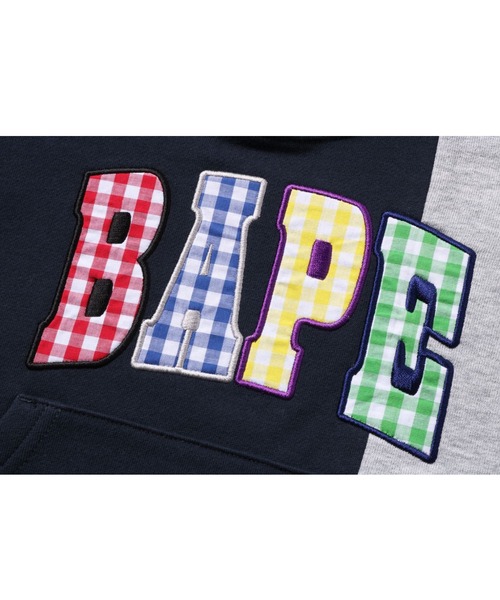 A BATHING APE(アベイシングエイプ)の「BAPE GINGHAM CHECK PATCH PULLOVER HOODIE K(パーカー・キッズ・レッド/ネイビー・130/120/140/110)」の5枚目の写真
