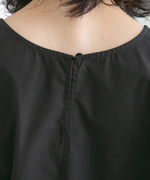 KBF(ケイビーエフ)の「タックボリュームスリーブブラウス(シャツ/ブラウス・レディース・ブラック/オフホワイト/オレンジ・ONE)」の4枚目の写真