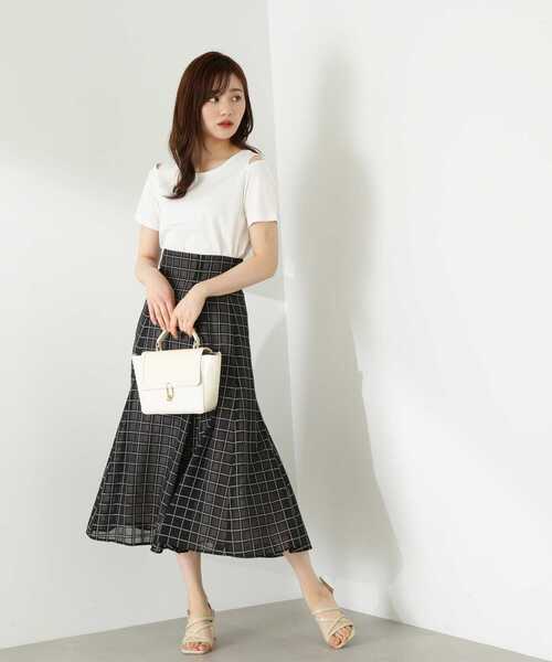 PROPORTION BODY DRESSING(プロポーションボディドレッシング)の「オープンショルダーTシャツ / 1213260701(Tシャツ/カットソー・レディース・ホワイト/ダークグレー/ピンク・FREE)」の21枚目の写真