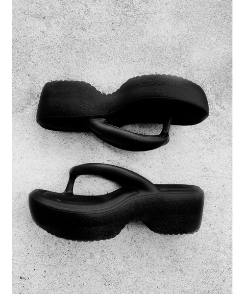 LVEU.（ラブユ.）の「Volume sole beach sandals / ボリュームソールビーチサンダル(Ai select)（サンダル・レディース・ブラック・S/M/L）」の11枚目の写真