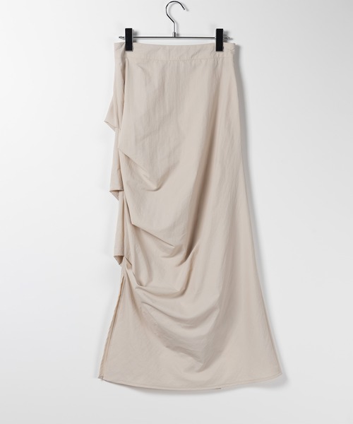 me+em select（ミームセレクト）の「※※【 ３color／３size 】ドローコードタックデザインナイロンロングスカート（スカート・レディース・ブラック/グレー/ベージュ・SMALL/LARGE/MEDIUM）」の13枚目の写真