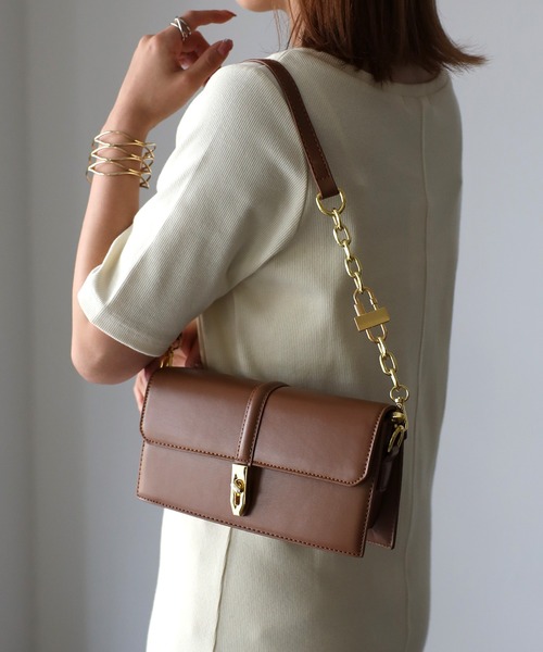 Riberry（リベリー）の「ベルトデザインミニショルダーバッグ（ショルダーバッグ・レディース・ブラウン/ホワイト/ベージュ/ブラック・FREE）」の17枚目の写真