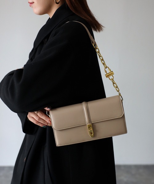 Riberry（リベリー）の「ベルトデザインミニショルダーバッグ（ショルダーバッグ・レディース・ブラウン/ホワイト/ベージュ/ブラック・FREE）」の9枚目の写真