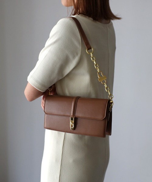 Riberry（リベリー）の「ベルトデザインミニショルダーバッグ（ショルダーバッグ・レディース・ブラウン/ホワイト/ベージュ/ブラック・FREE）」の16枚目の写真
