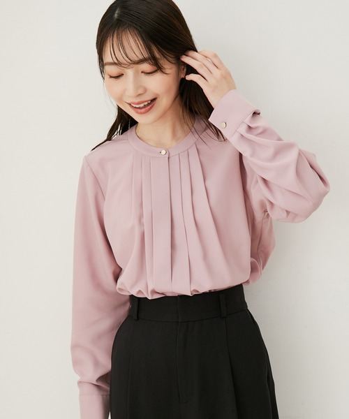 VIS（ビス）の「【防シワ・洗える】フロントタック長袖ブラウス（シャツ/ブラウス・レディース・ネイビー/ベージュ系その他/ピンク/ブルー系その他4/オフホワイト/サックスブルー/ブラック系その他/キナリ/ホワイト系その他5・L/M）」の10枚目の写真