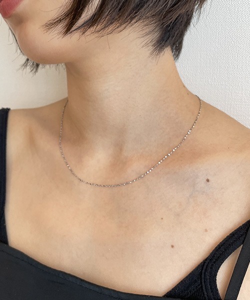 SEN TOKYO(セントーキョー)の「金属アレルギー対応 ニュアンスデザイン マルチパターン サージカルステンレス ネックレス(ネックレス・レディース・シルバー系その他2/ゴールド系その他5/シルバー系その他3/ゴールド系その他6/シルバー/ゴールド系その他3/ゴールド/ゴールド系その他4/ゴールド系その他2/シルバー系その他6/シルバー系その他5/ゴールド系その他/シルバー系その他4/シルバー系その他・FREE)」の4枚目の写真